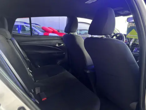 TOYOTA Yaris Hatch 1.5 16V 4P FLEX XLS CONNECT MULTIDRIVE AUTOM�TICO CVT, Foto 8