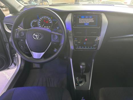 TOYOTA Yaris Hatch 1.5 16V 4P FLEX XLS CONNECT MULTIDRIVE AUTOM�TICO CVT, Foto 13