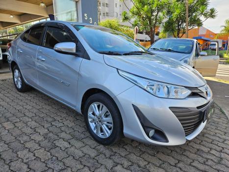 TOYOTA Yaris Hatch 1.5 16V 4P FLEX XL MULTIDRIVE AUTOM�TICO CVT, Foto 2