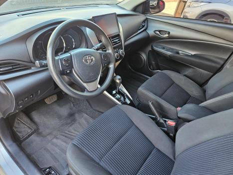 TOYOTA Yaris Hatch 1.5 16V 4P FLEX XL MULTIDRIVE AUTOM�TICO CVT, Foto 7