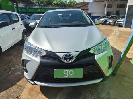 TOYOTA Yaris Hatch 1.5 16V 4P FLEX S MULTDRIVE AUTOM�TICO, Foto 2