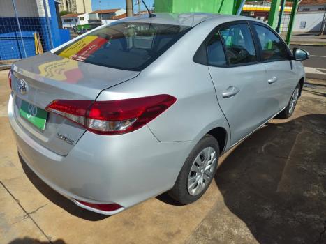 TOYOTA Yaris Hatch 1.5 16V 4P FLEX S MULTDRIVE AUTOM�TICO, Foto 6