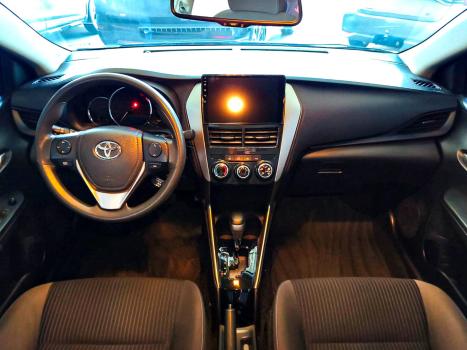 TOYOTA Yaris Hatch 1.5 16V 4P FLEX XL MULTIDRIVE AUTOM�TICO CVT, Foto 9