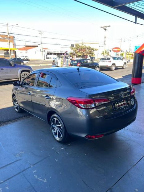 TOYOTA Yaris Hatch 1.5 16V 4P FLEX XLS CONNECT MULTIDRIVE AUTOM�TICO CVT, Foto 5