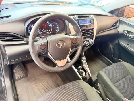 TOYOTA Yaris Hatch 1.3 16V 4P FLEX XL MULTIDRIVE AUTOM�TICO CVT, Foto 6