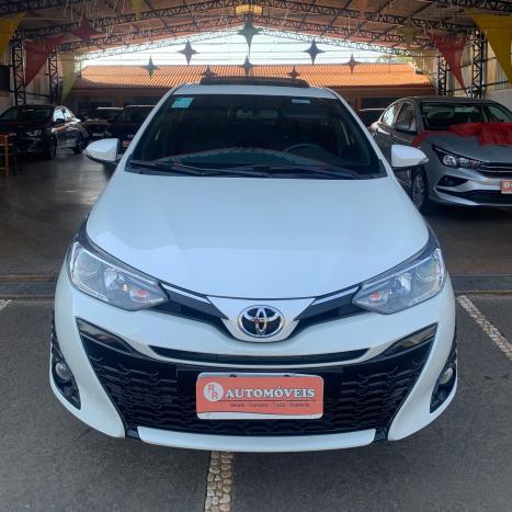 TOYOTA Yaris Hatch 1.5 16V 4P FLEX XLS MULTIDRIVE AUTOM�TICO CVT, Foto 2