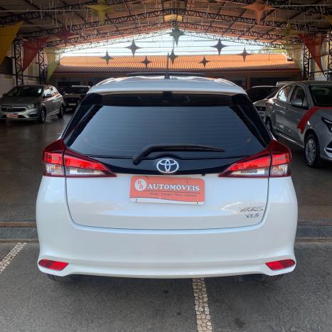 TOYOTA Yaris Hatch 1.5 16V 4P FLEX XLS MULTIDRIVE AUTOM�TICO CVT, Foto 3