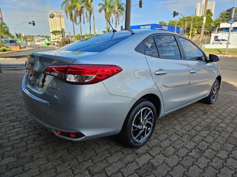TOYOTA Yaris Hatch 1.5 16V 4P FLEX S MULTDRIVE AUTOMÁTICO, Foto 6