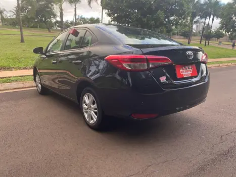 TOYOTA Yaris Sedan 1.5 16V 4P FLEX XL LIVE MULTIDRIVE AUTOM�TICO CVT, Foto 4