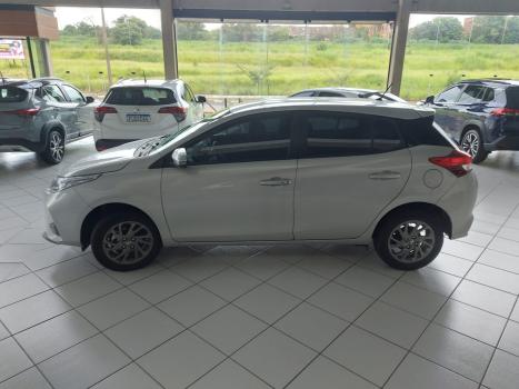 TOYOTA Yaris Sedan 1.5 16V 4P FLEX XS MULTIDRIVE AUTOM�TICO CVT, Foto 5