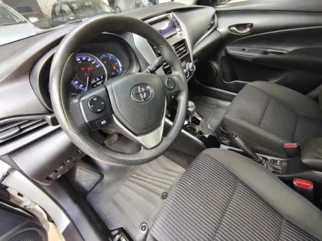 TOYOTA Yaris Sedan 1.5 16V 4P FLEX PLUS MULTIDRIVE AUTOM�TICO CVT, Foto 5