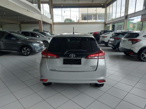 TOYOTA Yaris Sedan 1.5 16V 4P FLEX XS CONNECT MULTIDRIVE AUTOM�TICO CVT, Foto 5