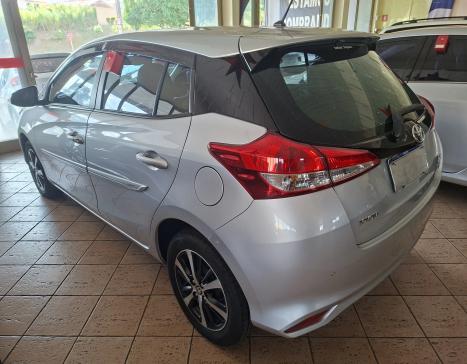 TOYOTA Yaris Sedan 1.5 16V 4P FLEX XS MULTIDRIVE AUTOM�TICO CVT, Foto 5