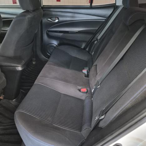 TOYOTA Yaris Sedan 1.5 16V 4P FLEX XL PLUS CONNECT MULTIDRIVE AUTOM�TICO CVT, Foto 8