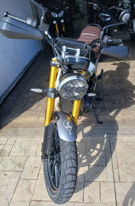 TRIUMPH Scrambler 400X , Foto 2