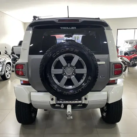 TROLLER T4 3.2 XLT 4X4 TURBO DIESEL INTERCOOLER, Foto 6 TROLLER T4 3.2 XLT 4X4 TURBO DIESEL INTERCOOLER, Foto 6