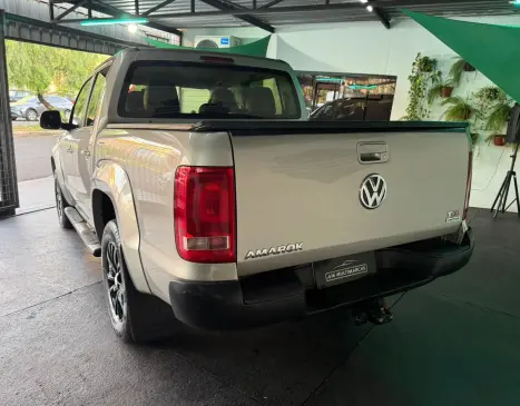 VOLKSWAGEN Amarok 2.0 16V 4X4 CABINE DUPLA TRENDLINE TURBO INTERCOOLER, Foto 4