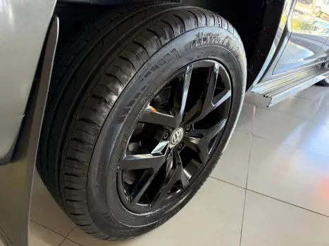 VOLKSWAGEN Amarok 3.0 V6 CABINE DUPLA HIGHLINE 4X4 TURBO INTERCOOLER AUTOMTICO, Foto 4