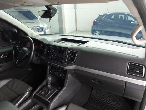 VOLKSWAGEN Amarok 3.0 V6 CABINE DUPLA HIGHLINE 4X4 TURBO INTERCOOLER AUTOMÁTICO, Foto 13 VOLKSWAGEN Amarok 3.0 V6 CABINE DUPLA HIGHLINE 4X4 TURBO INTERCOOLER AUTOMÁTICO, Foto 13