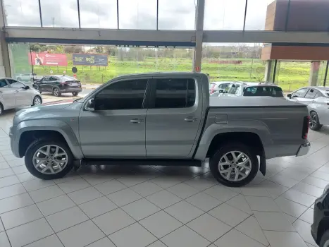 VOLKSWAGEN Amarok 3.0 V6 CABINE DUPLA HIGHLINE 4X4 TURBO INTERCOOLER AUTOMTICO, Foto 4