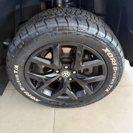 VOLKSWAGEN Amarok 3.0 V6 CABINE DUPLA HIGHLINE 4X4 TURBO INTERCOOLER AUTOM�TICO, Foto 17