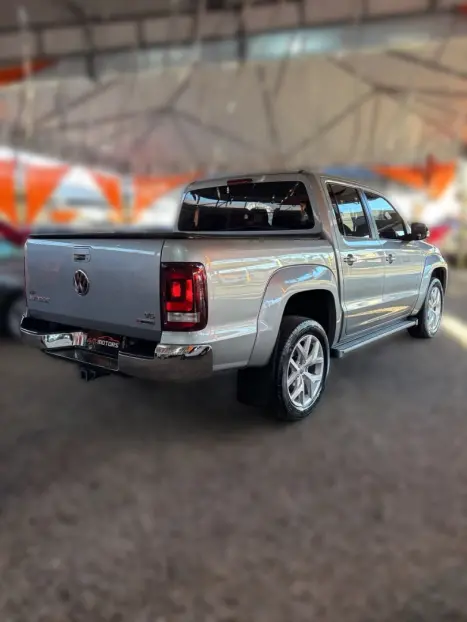 VOLKSWAGEN Amarok 3.0 V6 CABINE DUPLA HIGHLINE 4X4 TURBO INTERCOOLER AUTOM�TICO, Foto 8