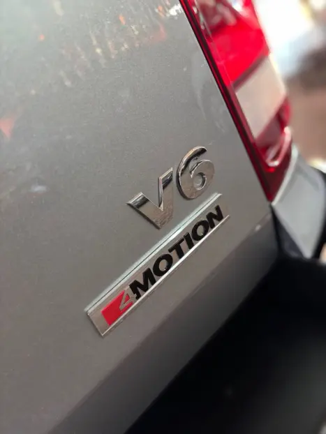 VOLKSWAGEN Amarok 3.0 V6 CABINE DUPLA HIGHLINE 4X4 TURBO INTERCOOLER AUTOM�TICO, Foto 11