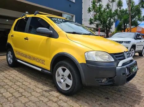 VOLKSWAGEN Crossfox 1.6 4P FLEX, Foto 2 VOLKSWAGEN Crossfox 1.6 4P FLEX, Foto 2