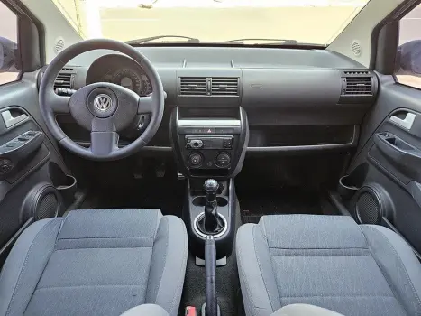 VOLKSWAGEN Crossfox 1.6 4P FLEX, Foto 8 VOLKSWAGEN Crossfox 1.6 4P FLEX, Foto 8