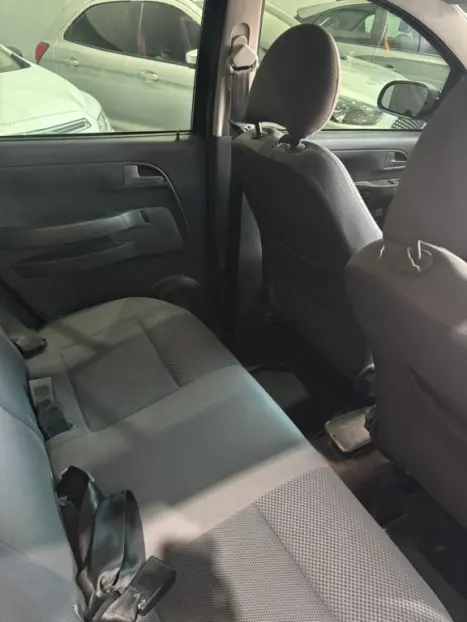 VOLKSWAGEN Fox 1.0 4P FLEX, Foto 8