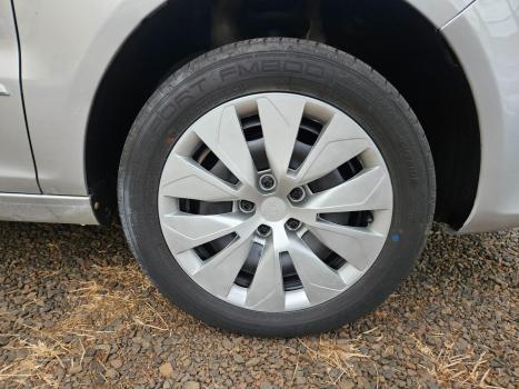 VOLKSWAGEN Fox 1.6 4P, Foto 8