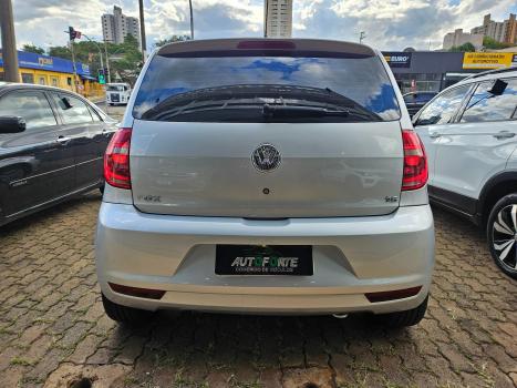 VOLKSWAGEN Fox 1.6 4P, Foto 4