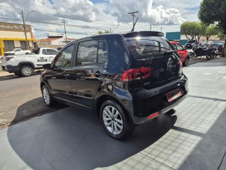 VOLKSWAGEN Fox 1.6 4P HIGHLINE FLEX, Foto 2
