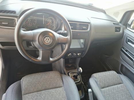 VOLKSWAGEN Fox 1.6 4P, Foto 10