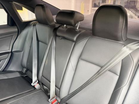VOLKSWAGEN Jetta 1.4 4P 250 TSI R-LINE AUTOMÁTICO, Foto 6