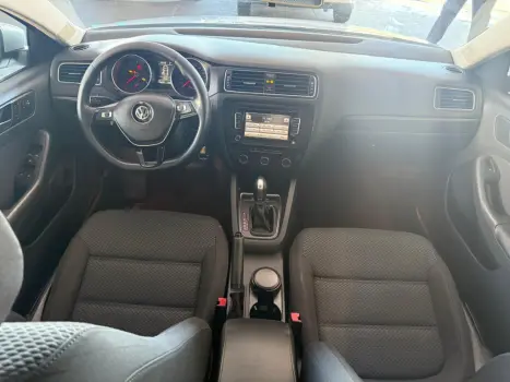 VOLKSWAGEN Jetta 2.0 4P CONFORTLINE TIPTRONIC AUTOMTICO, Foto 12