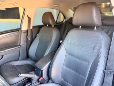 VOLKSWAGEN Jetta 2.0 4P FLEX COMFORTLINE TIPTRONIC AUTOM�TICO, Foto 5