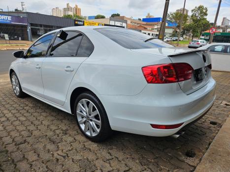 VOLKSWAGEN Jetta 2.0 4P COMFORTLINE TIPTRONIC AUTOMÁTICO, Foto 5