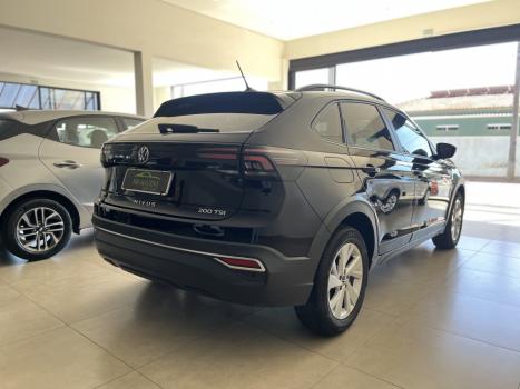 VOLKSWAGEN Nivus 1.0 4P FLEX 200 TSI COMFORTLINE TURBO AUTOMTICO, Foto 4