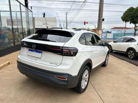 VOLKSWAGEN Nivus 1.0 4P FLEX 200 TSI COMFORTLINE TURBO AUTOMTICO, Foto 4