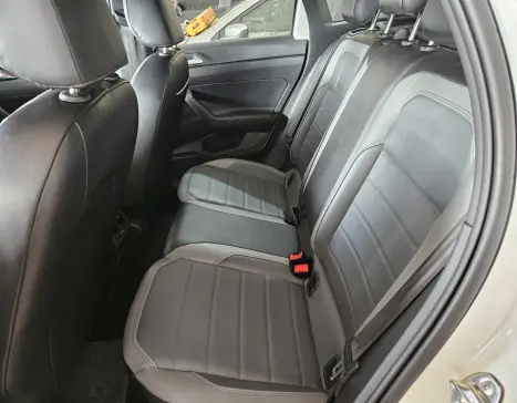 VOLKSWAGEN Nivus 1.0 4P FLEX 200 TSI HIGHLINE TURBO AUTOM�TICO, Foto 6