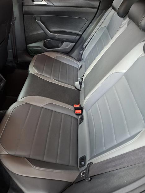 VOLKSWAGEN Nivus 1.0 4P FLEX 200 TSI HIGHLINE TURBO AUTOM�TICO, Foto 10