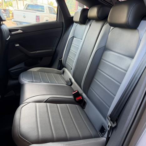 VOLKSWAGEN Nivus 1.0 4P FLEX 200 TSI HIGHLINE TURBO AUTOM�TICO, Foto 8