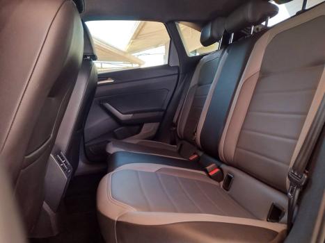 VOLKSWAGEN Nivus 1.0 4P FLEX 200 TSI HIGHLINE TURBO AUTOM�TICO, Foto 6
