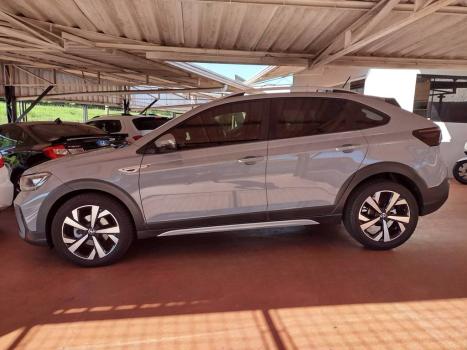 VOLKSWAGEN Nivus 1.0 4P FLEX 200 TSI HIGHLINE TURBO AUTOM�TICO, Foto 9