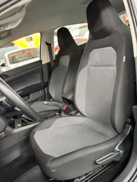 VOLKSWAGEN Polo Hatch 1.0 4P 170 TSI COMFORTLINE AUTOMTICO, Foto 17