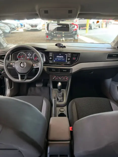 VOLKSWAGEN Polo Hatch 1.0 12V 4P 200 TSI  COMFORTLINE AUTOM�TICO, Foto 14