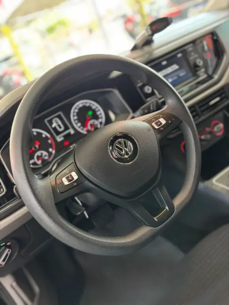 VOLKSWAGEN Polo Hatch 1.0 12V 4P 200 TSI  COMFORTLINE AUTOM�TICO, Foto 15
