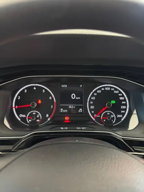 VOLKSWAGEN Polo Hatch 1.0 12V 4P 200 TSI  COMFORTLINE AUTOM�TICO, Foto 16