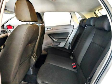 VOLKSWAGEN Polo Hatch 1.0 12V 4P 200 TSI  COMFORTLINE AUTOM�TICO, Foto 8